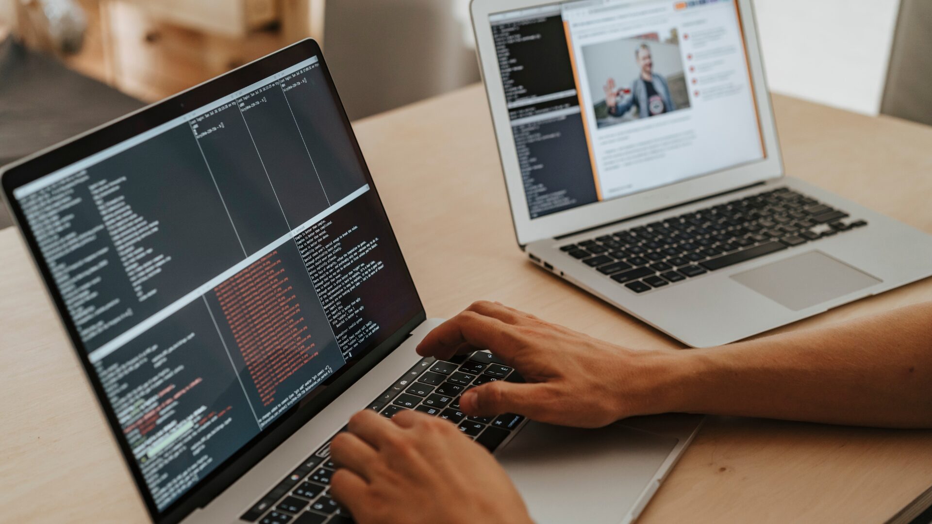 上場企業で「Webサイト/ECサイト」にノーコード開発を取り入れた成功事例の見出し画像